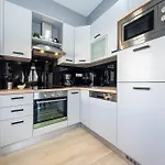 Harbour Lounge Apartment